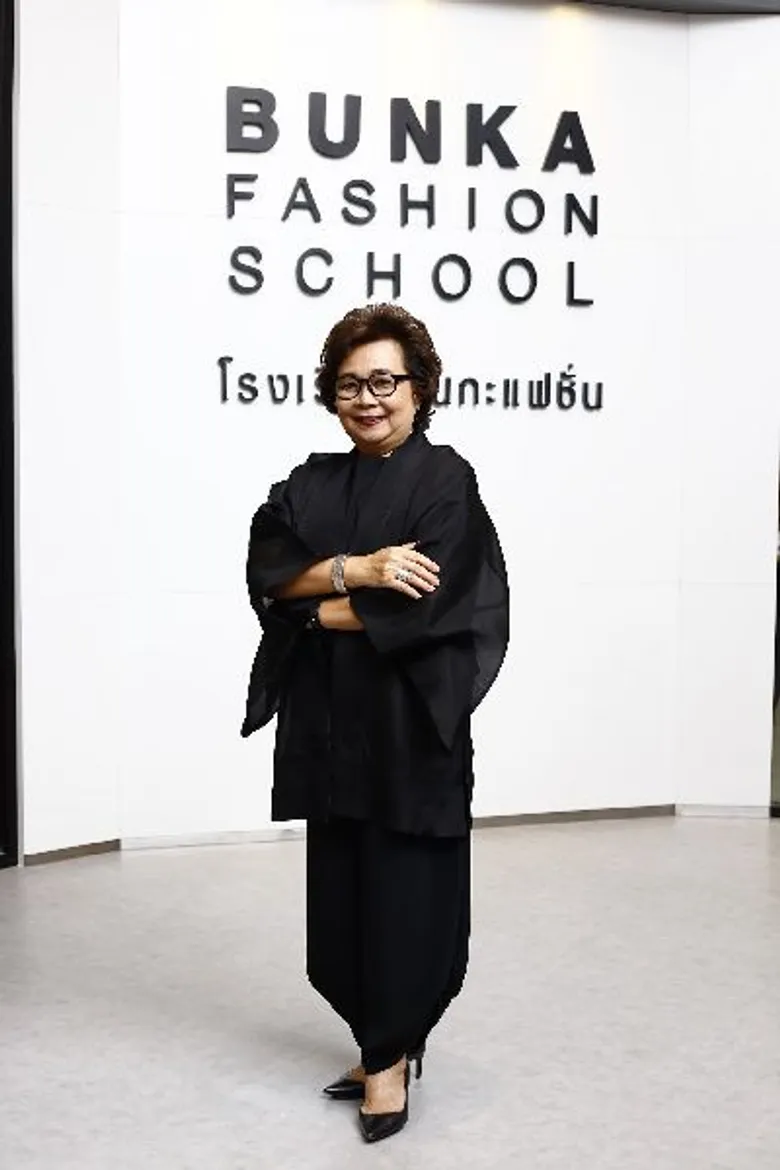 โรงเรียนบุนกะแฟชั่น จัดโชว์สุดยอดผลงานนักเรียนสุดยิ่งใหญ่คนแห่ชมล้นงาน