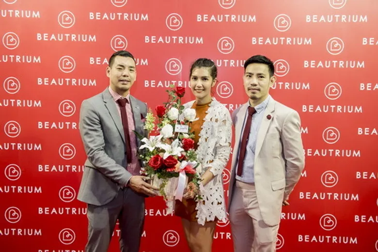 สมูทโตะ ร่วมแสดงความยินดีในงานเปิดตัว บิวเทรี่ยม ศูนย์รวมความงามครบวงจร บิวตี้ เมกา สโตร์