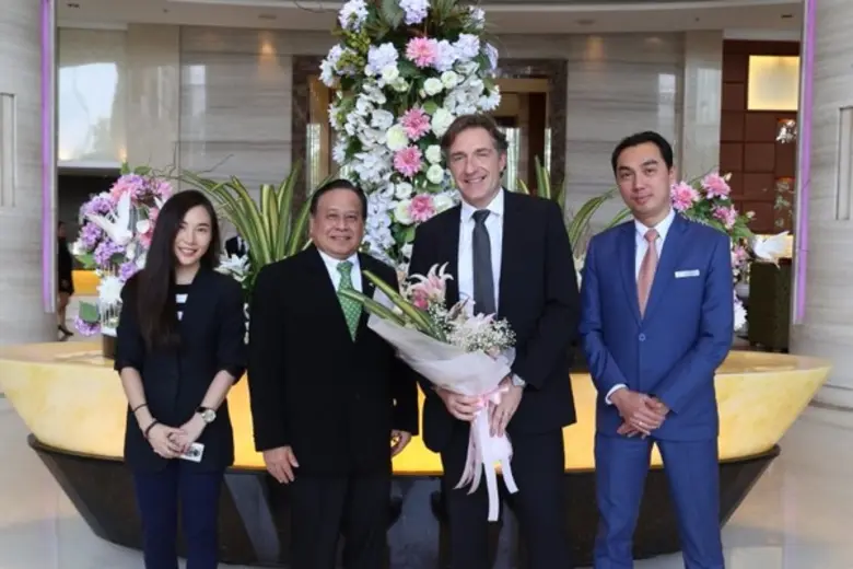 เอนโน่ โดรเฟนิก (H.E. Mr. Enno Drofenik) ...