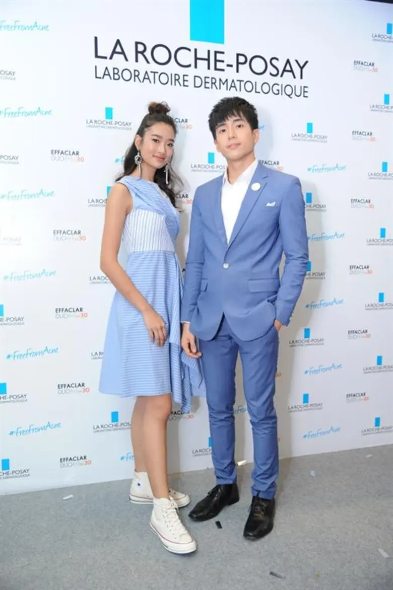 “นน – ออกแบบ” อวดผิวใสไร้สิว ในงาน “La Roche-Posay Free From Acne”