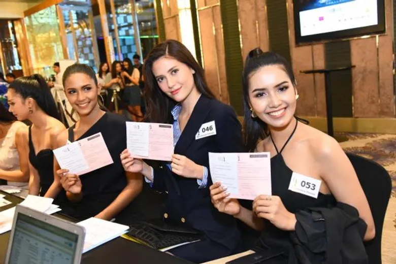 สาวงามแห่สมัครมิสยูนิเวิร์สไทยแลนด์ 2017 กองประกวดฯผนึกทีมนางงามรุ่นพี่เป็นกรรมการ คัดรอบแรก ก่อนคัดเข้มรอบสอง 24-25 มิถุนายน