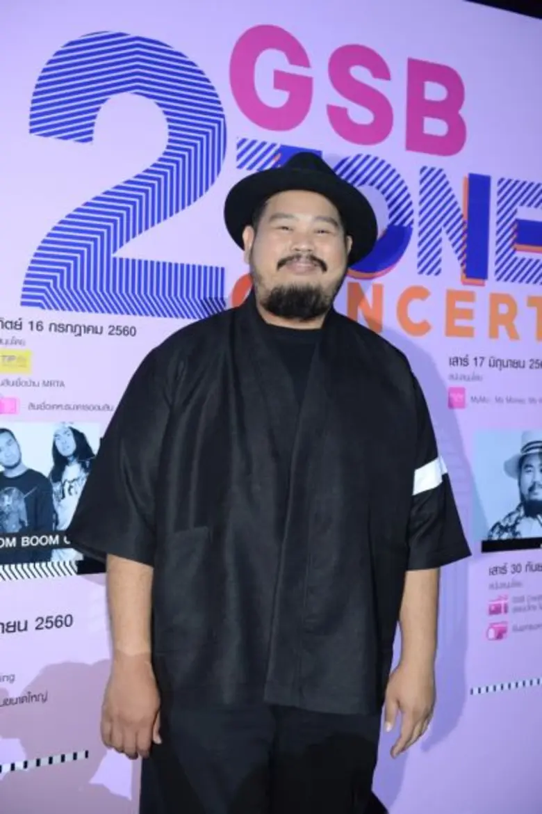 ทุ่มเทจริงๆ สำหรับศิลปินหนุ่มอารมณ์ดี ป๊อ...