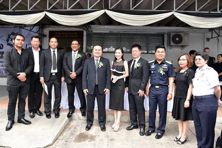 กรมศุลกากรจัดการประมูลรถยนต์และรถจักรยานยนต์ของกลางกว่า 300 คัน คาดนำรายได้เข้ารัฐมูลค่ากว่า 550 ล้านบาท