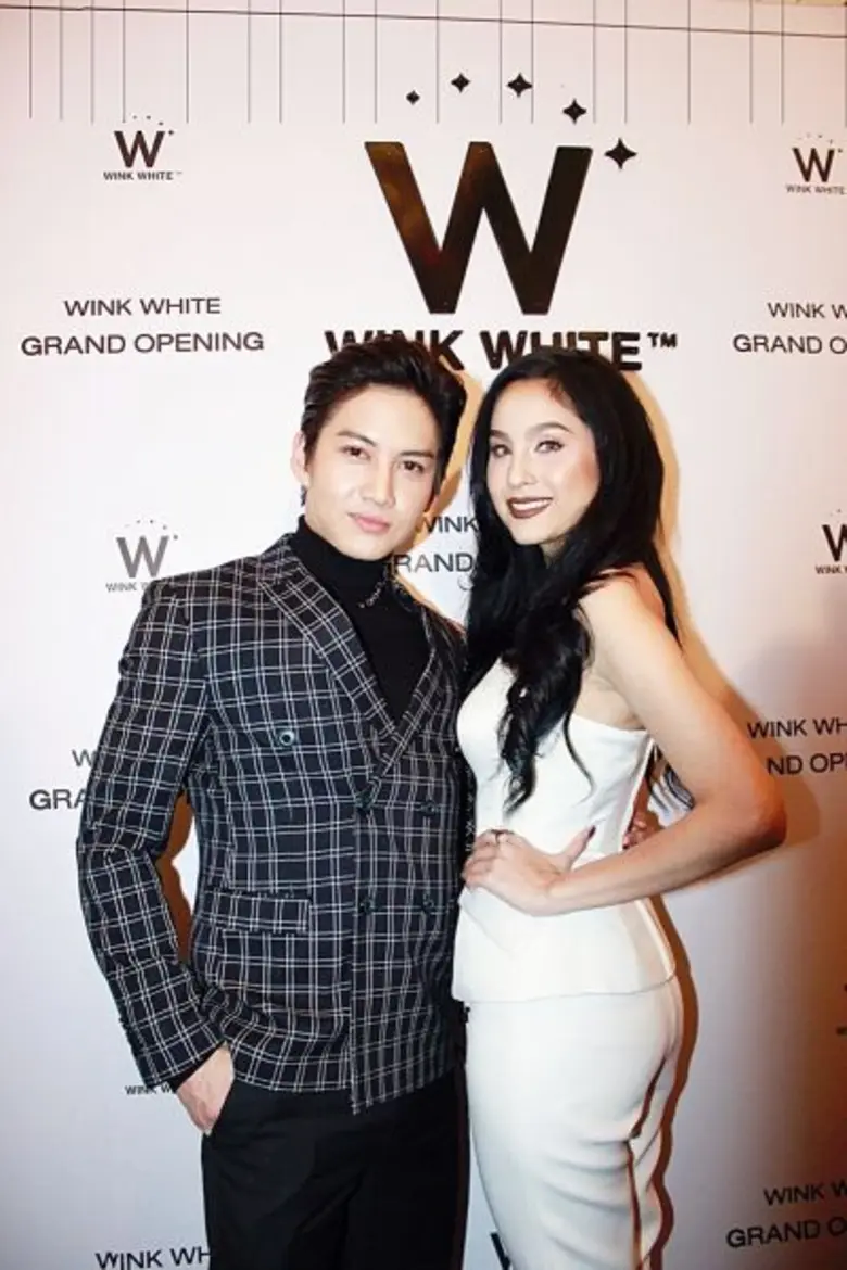 เมื่อวันจันทร์ที่ 19 มิถุนายน 2560 เวลา 1...