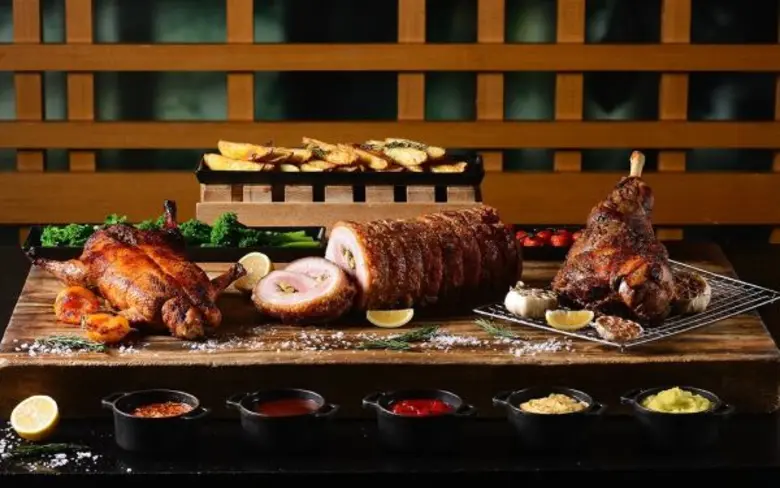 เมนูเนื้ออบสูตรพิเศษ Roast Specials โดย เชฟแมทเทียส มิทนาชท์ ณ ห้องอาหารเฟลเวอร์ โรงแรมเรเนซองส์ กรุงเทพฯ ราชประสงค์