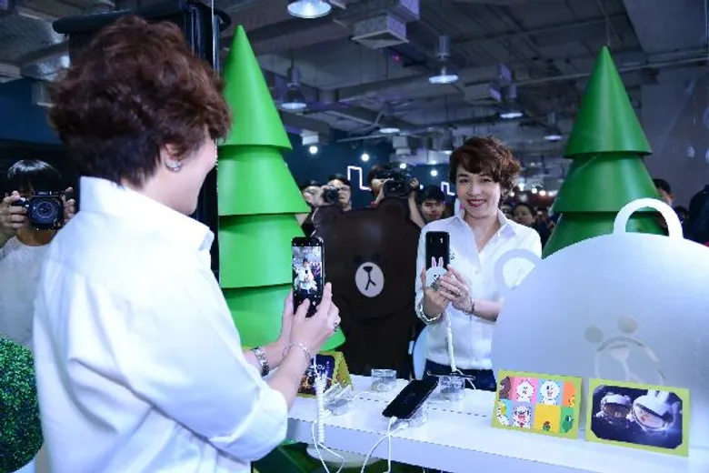 ภาพข่าว: ซัมซุง จับมือ LINE FRIENDS จัด SAMSUNG X LINE FRIENDS Pop Up Event ในรูปแบบอินเตอร์แอคทีฟ ครั้งแรกในเมืองไทย!