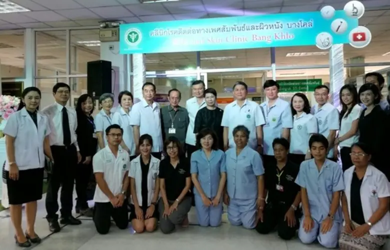 นายแพทย์เจษฎา โชคดำรงสุข อธิบดีกรมควบคุมโ...