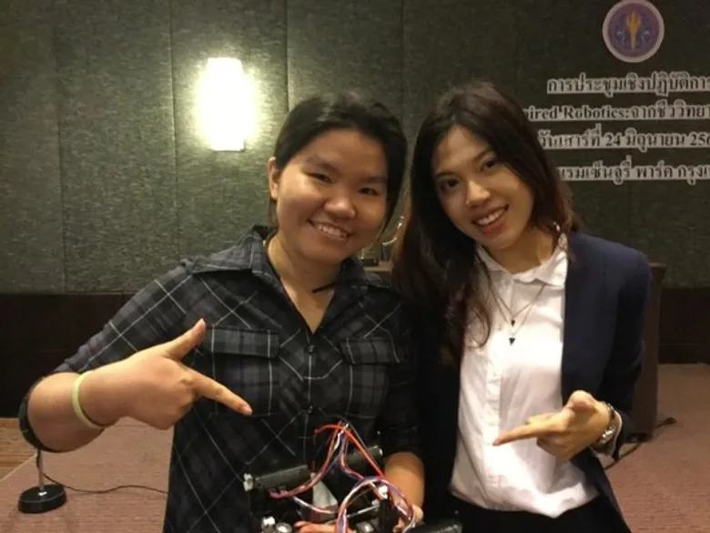 นิสิตวิศวกรรมศาสตร์ มก. คว้ารางวัลชนะเลิศ ในการแข่งขันหุ่นยนต์ LocoKit ในการประชุมเชิงวิชาการ Bio-inspired Robotic