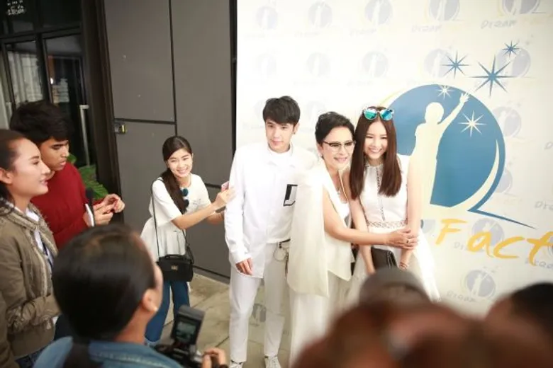 'คลับ ฟรายเดย์ เซเลป สตอรี่’ ซีรีส์เรื่องจริงของคนวงการบันเทิง!! ประเดิมเรื่องแรก 'ความสุข’ 4 กรกฎาคมนี้!!