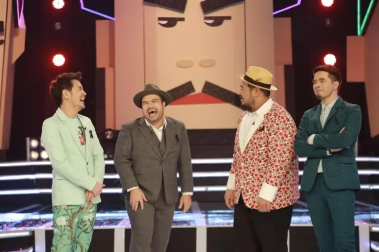 ทีวีไกด์: รายการ "สามแยกปากหวาน" มาแล้วจ้า “สามแยกปากหวาน” จากความฮอตออนสเตจ สู่ความสนุกบนหน้าจอGMM25 การันตี ความสนุก แซ่บ ฮา กับ แขกรับเชิญคนแรก “โอ๊ต ปราโมทย์” 3 กรกฎาคม นี้