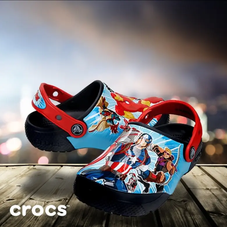 คร็อคส์ พร้อมส่ง Crocs Kid’s 2 รุ่น 2 ลายกราฟฟิกสุดเท่