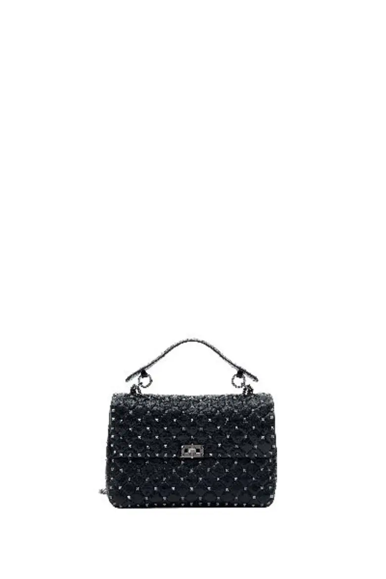 Valentino แบรนด์ไฮเอนด์ TOP 5 แห่งโลกแฟชั่น คลาสซี่ มีเทสต์ เปรี้ยวจัด 'Rockstud’ Rocks You