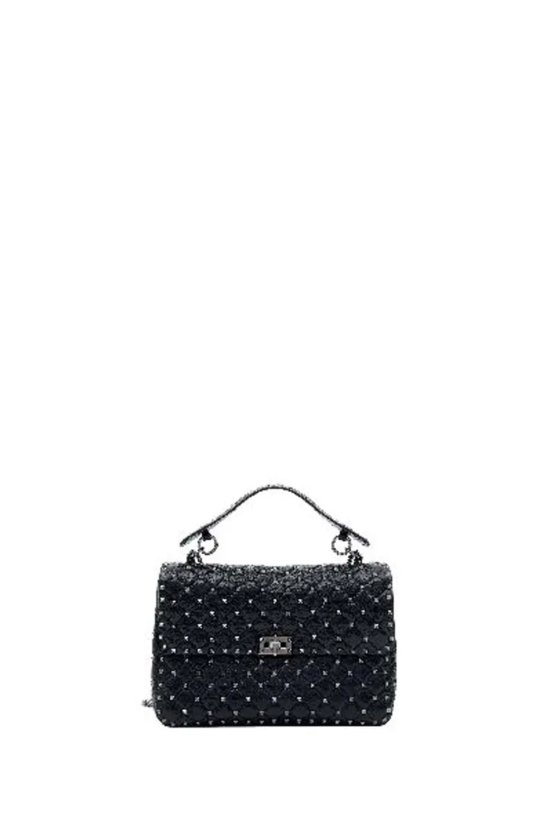 Valentino แบรนด์ไฮเอนด์ TOP 5 แห่งโลกแฟชั่น คลาสซี่ มีเทสต์ เปรี้ยวจัด 'Rockstud’ Rocks You