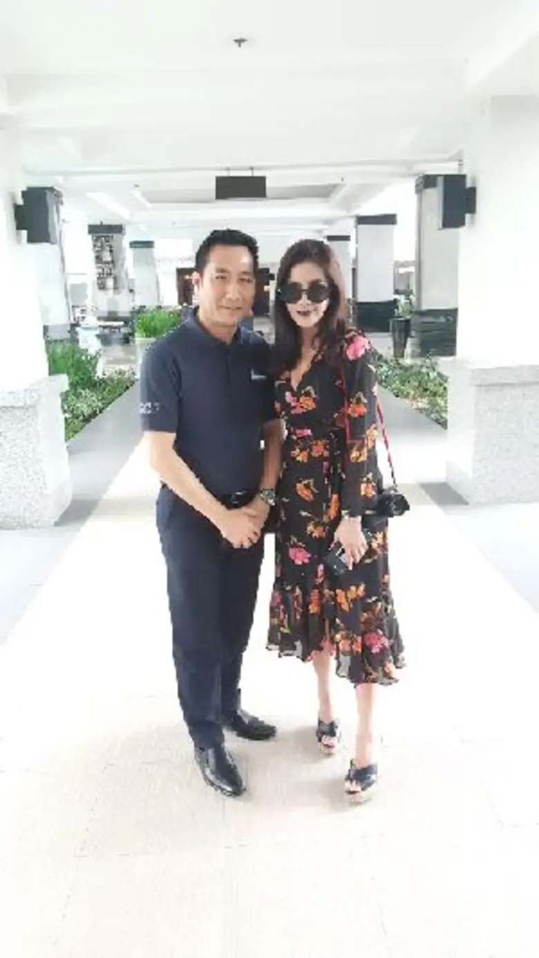 คุณณรงค์ ผสมทรัพย์ ผู้จัดการทั่วไป โรงแรม...