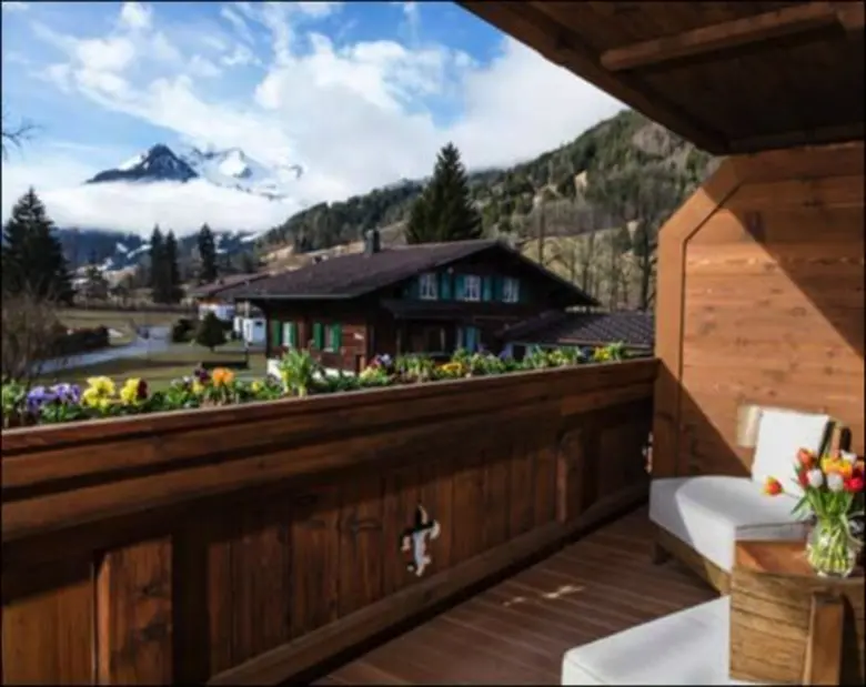 เมืองสตาด (Gstaad) ขึ้นชื่อว่าเป็นเมืองชั...