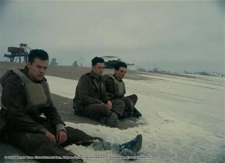Movie Guide: 2 คลิปทีวีสปอต 15 วินาที จากหนังสงคราม Dunkirk - ดันเคิร์ก