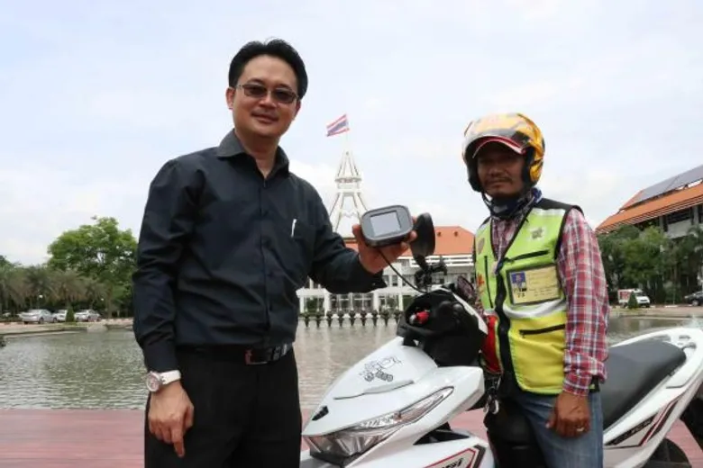 นักวิจัย มธ. คิดค้น “ทียู สมาร์ท ไบค์ มิเตอร์ ”ระบบคิดค่าโดยสาร ป้องกันอุบัติเหตุ อาชญากรรม ในสำหรับ จักรยานยนต์รับจ้างครั้งแรกของไทย!!