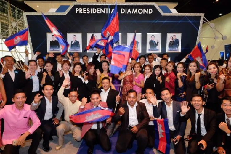 ยูนิซิตี้ จัดพิธีประดับเข็มเกียรติยศภูมิภาคเอเชียใต้กลางปี 2560 ภายใต้แนวคิด 'We Are Unicity We Are One’ ประกาศเสริมทัพทีมผู้บริหารดันตลาดโตต่อเนื่อง ครึ่งปีหลังเตรียมเผยโฉม 3 สินค้าใหม่