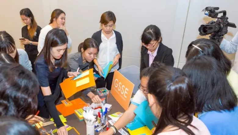 จี-แล็ป (G-Lab) วิทยาลัยโลกคดีศึกษา (Scho...