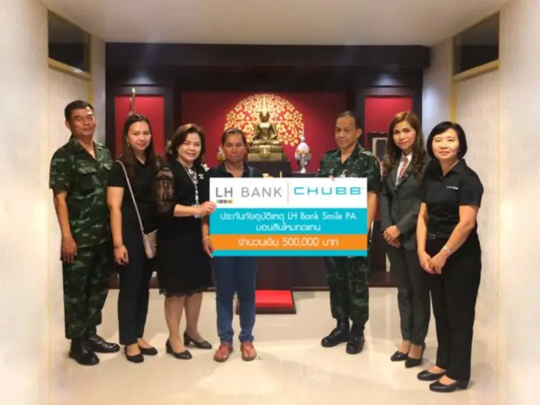 คุณน้ำผึ้ง ธีระชาติ ผู้อำนวยการฝ่ายกิจการ...