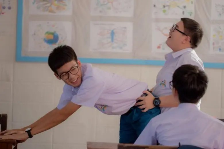 Movie Guide: “สหมงคลฟิล์ม” ส่งหนังวัยรุ่นทะลึ่งฮา “15+ ไอคิวกระฉูด” สร้างสีสันฟันฟินให้วงการหนังไทยครึ่งปีหลัง 2560