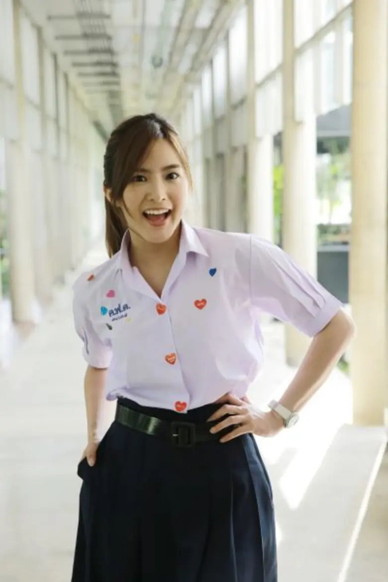 พลิกบทบาทมาเป็นแฟนคลับนักร้องเคป๊อปทั้งที สาวหมวยอย...