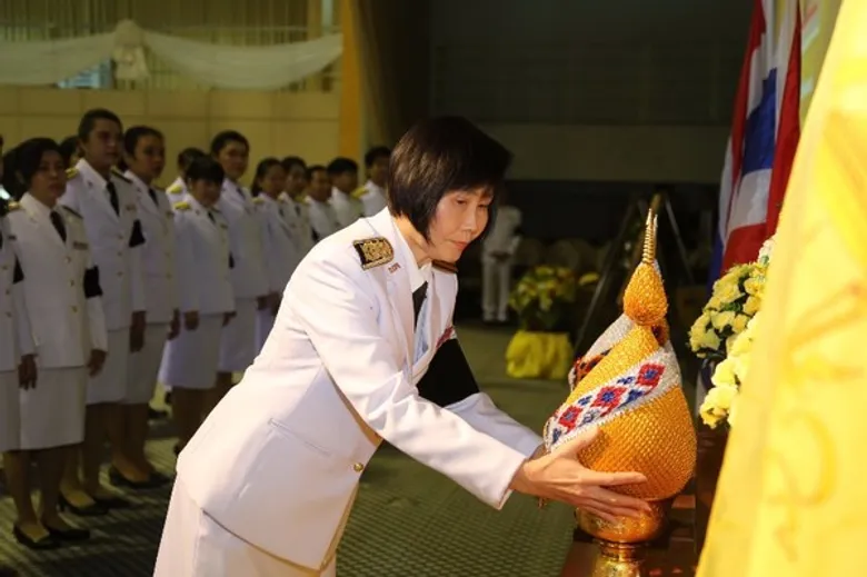 ราชภัฏธนบุรี ถวายพระพรชัยมงคลแด่สมเด็จพระเจ้าอยู่หัวมหาวชิราลงกรณ บดินทรเทพยางกูร และพิธีไหว้ครู ปี 60