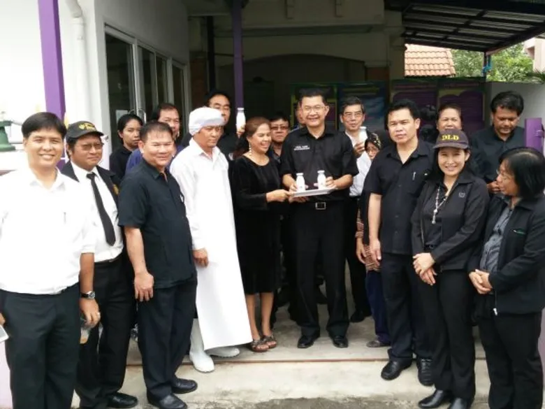 “ปลัดเกษตรฯ” ลงพื้นที่ติดตามการดำเนินงาน “โครงการ 9101 ตามรอยเท้าพ่อ ภายใต้ร่มพระบารมี เพื่อการพัฒนาการเกษตรอย่างยั่งยืน” ในจังหวัดนนทบุรี
