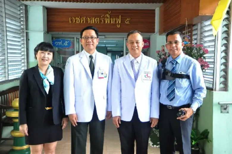 นักวิจัย 3 สถาบัน คิดค้นรถเข็นไฟฟ้าอัจฉริยะ (ต้นแบบ) ส่งถ่ายผู้ป่วย