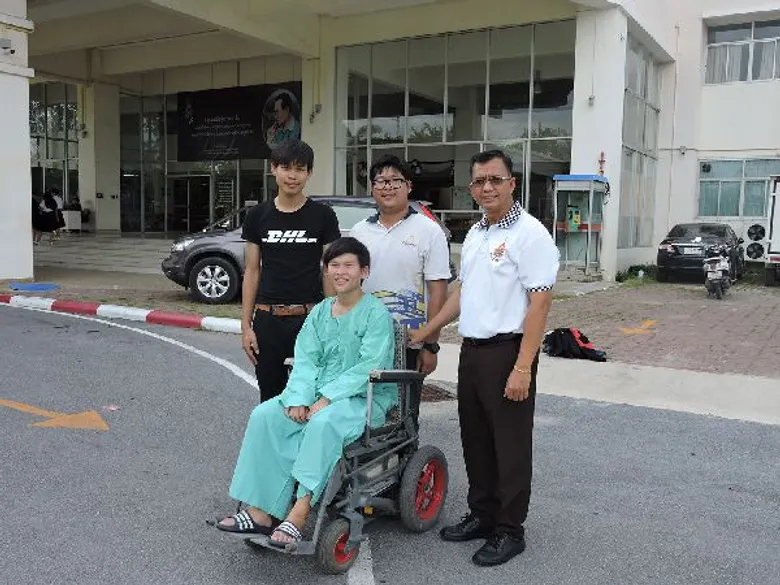 นักวิจัย 3 สถาบัน คิดค้นรถเข็นไฟฟ้าอัจฉริยะ (ต้นแบบ) ส่งถ่ายผู้ป่วย