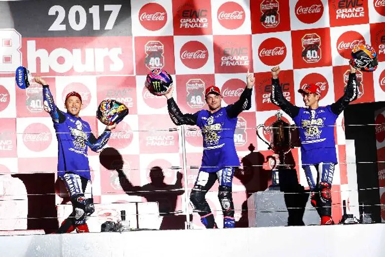 นักบิด YAMAHA FACTORY RACING TEAM ควบ YZF-R1 คว้าชัยเกมพันธุ์อึด Suzuka 8 Hours ผงาดครองแชมป์ 3 สมัยซ้อน พร้อมทีม GMT94 YAMAHA คว้าแชมป์โลก ตอกย้ำความสำเร็จสุดยิ่งใหญ่