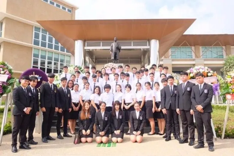 ผู้ช่วยศาสตราจารย์ทัชชภร มหาแถลง ผู้ช่วยค...