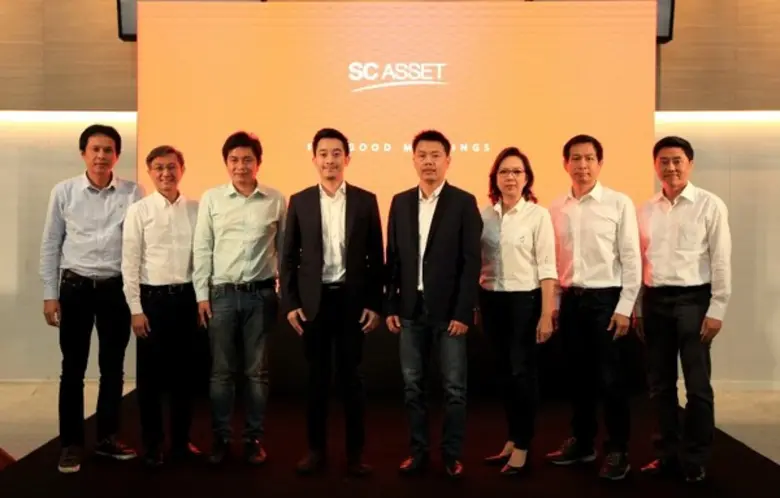 นายณัฐพงศ์ คุณากรวงศ์ ประธานเจ้าหน้าที่บร...