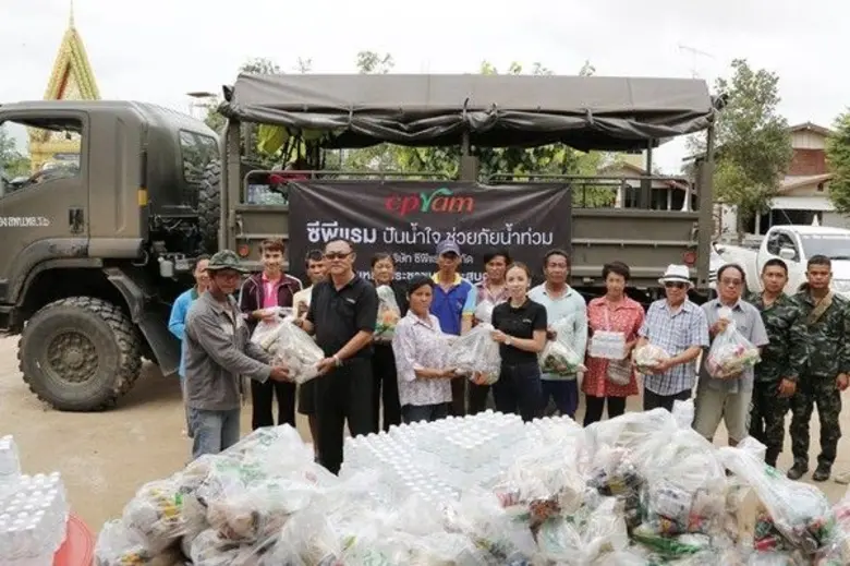 คุณนิพนธ์ แสงกล้า ผู้จัดการฝ่ายสนับสนุน พ...