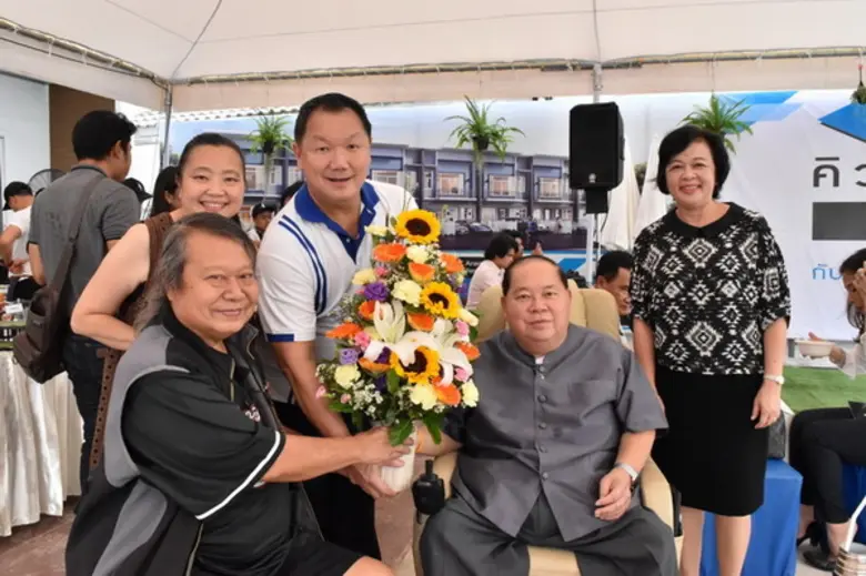 นายภูมินทร์ ปิยะวานิชย์ ประธานกรรมการ นายวิชิต อำนว...
