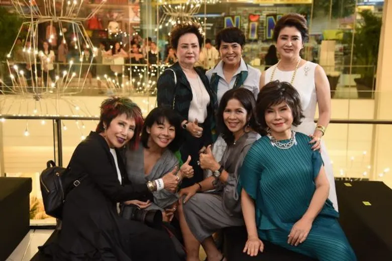 “รมย์รวินท์” ชวนคู่แม่ลูกคนดัง กระชับผิวสวย เด้ง ฉลองวันแม่