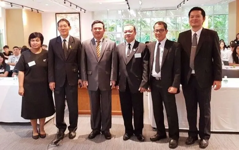 นายวิบูลย์ กรมดิษฐ์ กรรมการและประธานเจ้าห...