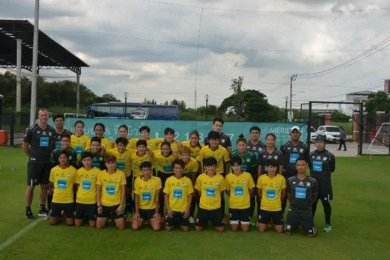 คุณสรรเสริญ จุฬางกูร ประธานกรรมการบริหารก...