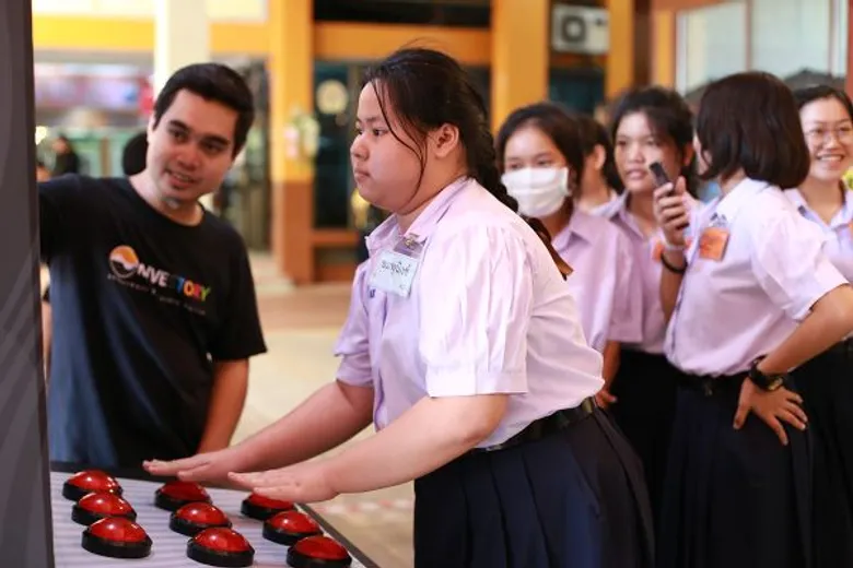 ตลาดหลักทรัพย์ฯ จัดกิจกรรม “INVESTORY Mobile Exhibition on School 2017” ปี 2 สนับสนุนเยาวชนไทยรู้จักการออมและวางแผนการเงิน