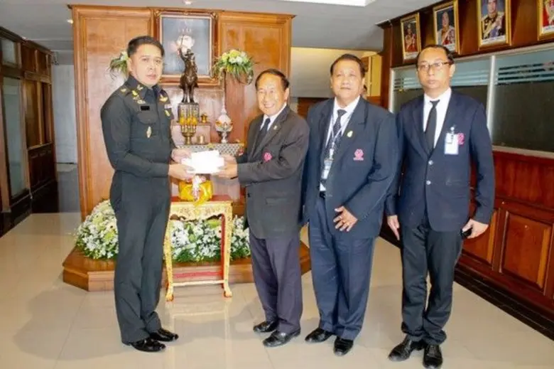 คณะผู้บริหาร มหาวิทยาลัยศรีปทุม วิทยาเขตช...