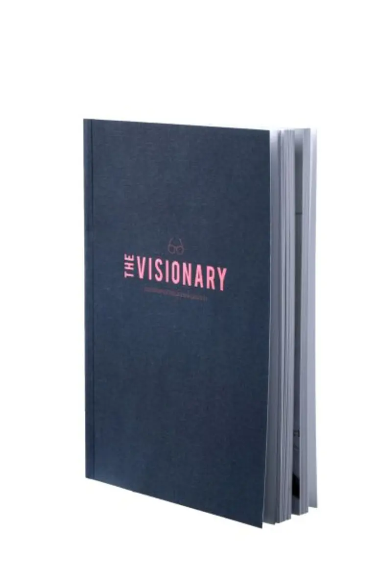 เครือข่ายสานต่อที่พ่อทำ ชวนอ่าน “The Visionary ถอดรหัสกษัตริย์ผู้มองเห็นอนาคต” หนังสือที่จะทำให้คุณได้มองเห็นวิธีการแก้ปัญหาสู่การสร้างอนาคตที่ยั่งยืน