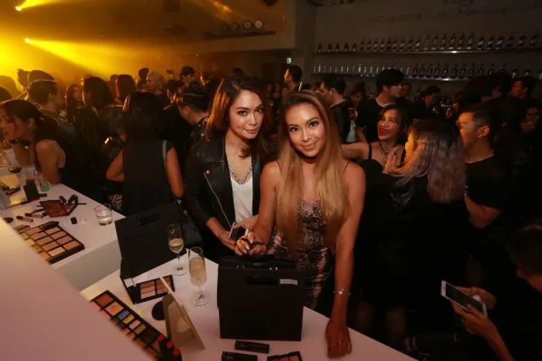 “ดา เอ็นโดรฟิน-ต่อ ธนภพ” นำทีมเซเลบฯดัง!! ร่วมสัมผัสความพิเศษในงาน “NARS POWERMATTE LAUNCH PARTY”