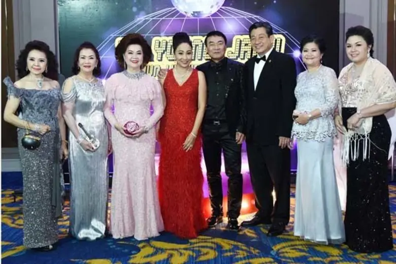 ศิรินภา สว่างล้ำ กรรมการผู้จัดการบริษัทศิ...