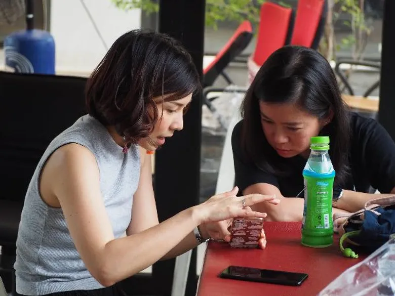 แชร์ให้โลกรู้ว่าสวย! เปิดทริคเด็ดถ่ายรูปยังไงให้ปัง เกร็ดดีๆ จากนิทรรศการ “ไทยทำ...ทำทำไม”