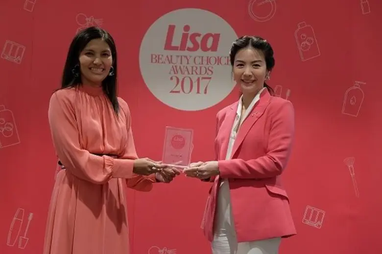 เภสัชกรหญิง กรกมล ชัยวัฒนเมธิน ผู้อำนวยการแผนกพัฒนา...