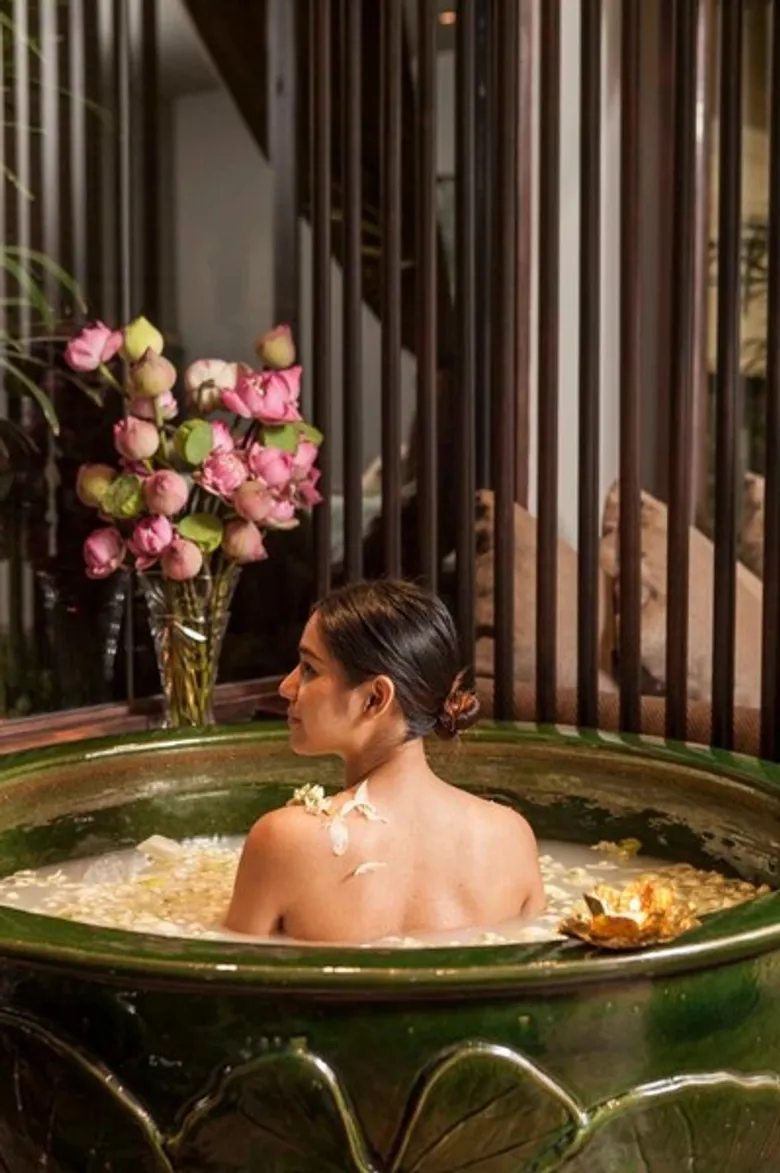 มาผ่อนคลาย เปิดรับทุกสัมผัส ที่ดีวานาสปา กับโปรแกรม White Orchid Holistic