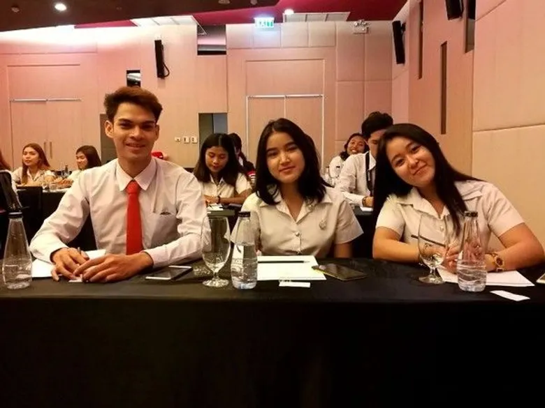 คณะอาจารย์และนักศึกษาคณะนิเทศศาสตร์ หลักสูตรวิชาประชาสัมพันธ์ มหาวิทยาลัยวลัยลักษณ์ เยี่ยมชมศึกษาดูงานประชาสัมพันธ์และการตลาดโรงแรมสลีพวิธมี ดีไซน์โฮเทล แอท ป่าตอง