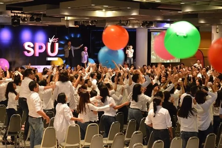 SPU: เชิดชูคนดี! ม.ศรีปทุมมอบรางวัล อาจารย์และบุคลากรดีเด่น ประจำปี 2560