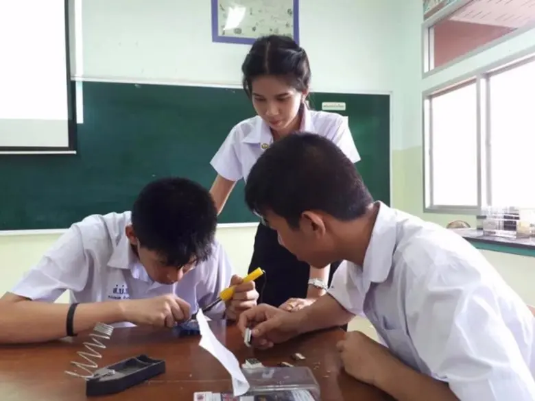 SPU : คณาจารย์วิศวะ ม.ศรีปทุม ปล่อยของ!! ถ่ายทอดความรู้สู่เยาวชน หวังพัฒนาศักยภาพต่อยอดองค์ความรู้สู่การสร้างสรรค์นวัตกรรม ตอบโจทย์การพัฒนาชาติ 4.0