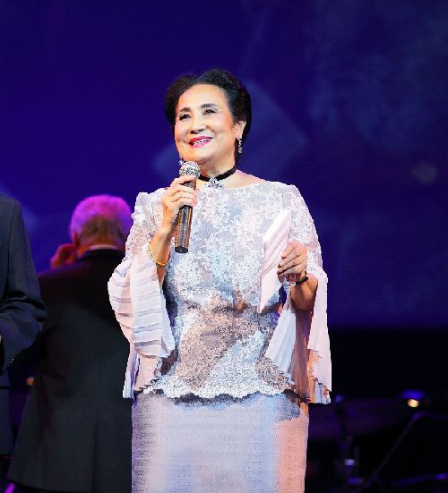 คอนเสิร์ต “72 กะรัต” นันทวัน เมฆใหญ่ สุวรรณปิยะศิริ จากนางเอกแห่งวงการบันเทิงไทยยุคช่อง 4 บางขุนพรหม จนมาเป็นเพชรประดับวงการบันเทิงไทย